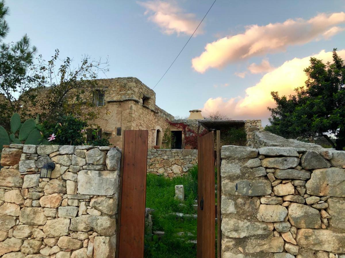 Bendeni Cottage 메갈라크라피아 외부 사진