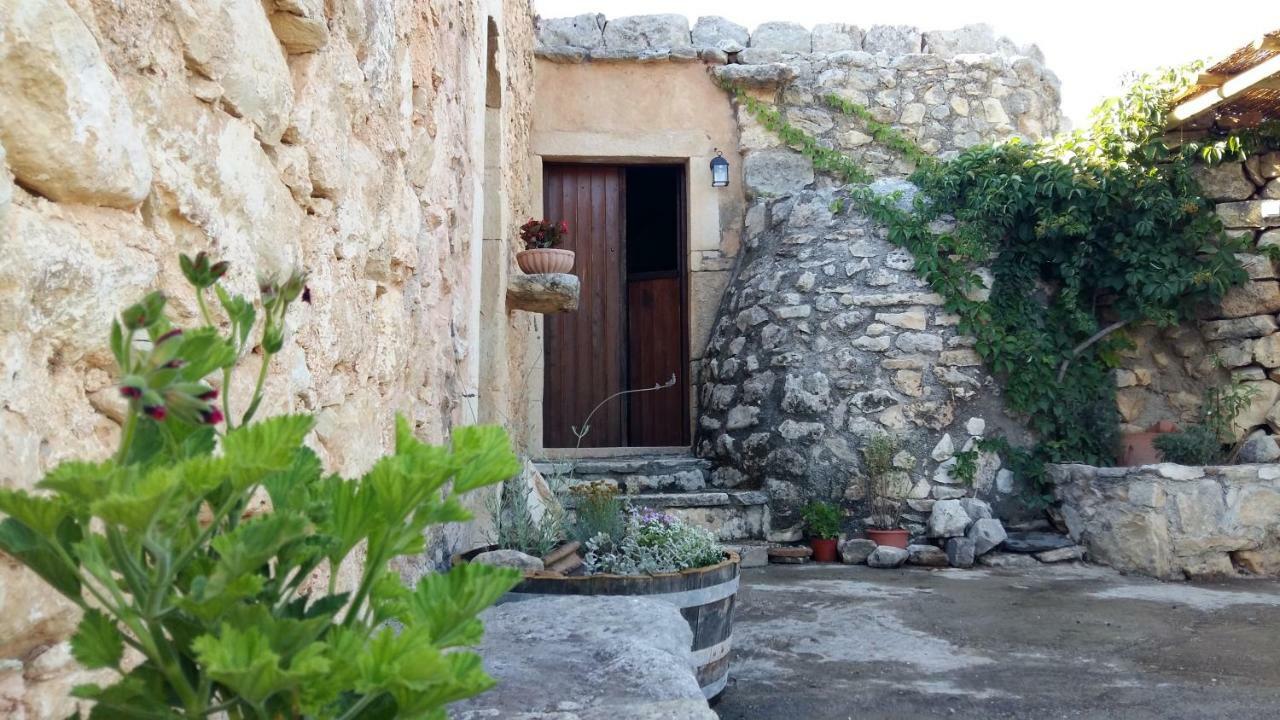 Bendeni Cottage 메갈라크라피아 외부 사진